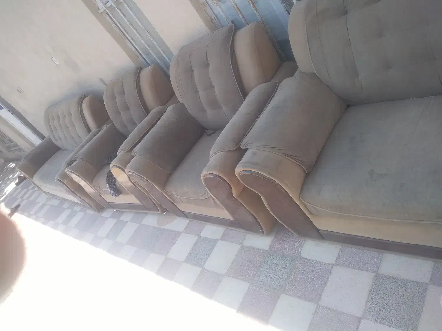 مبل ۷نفره و یک جفت فرش ۷۰۰شانه|فرش|نورآباد ممسنی, |دیوار