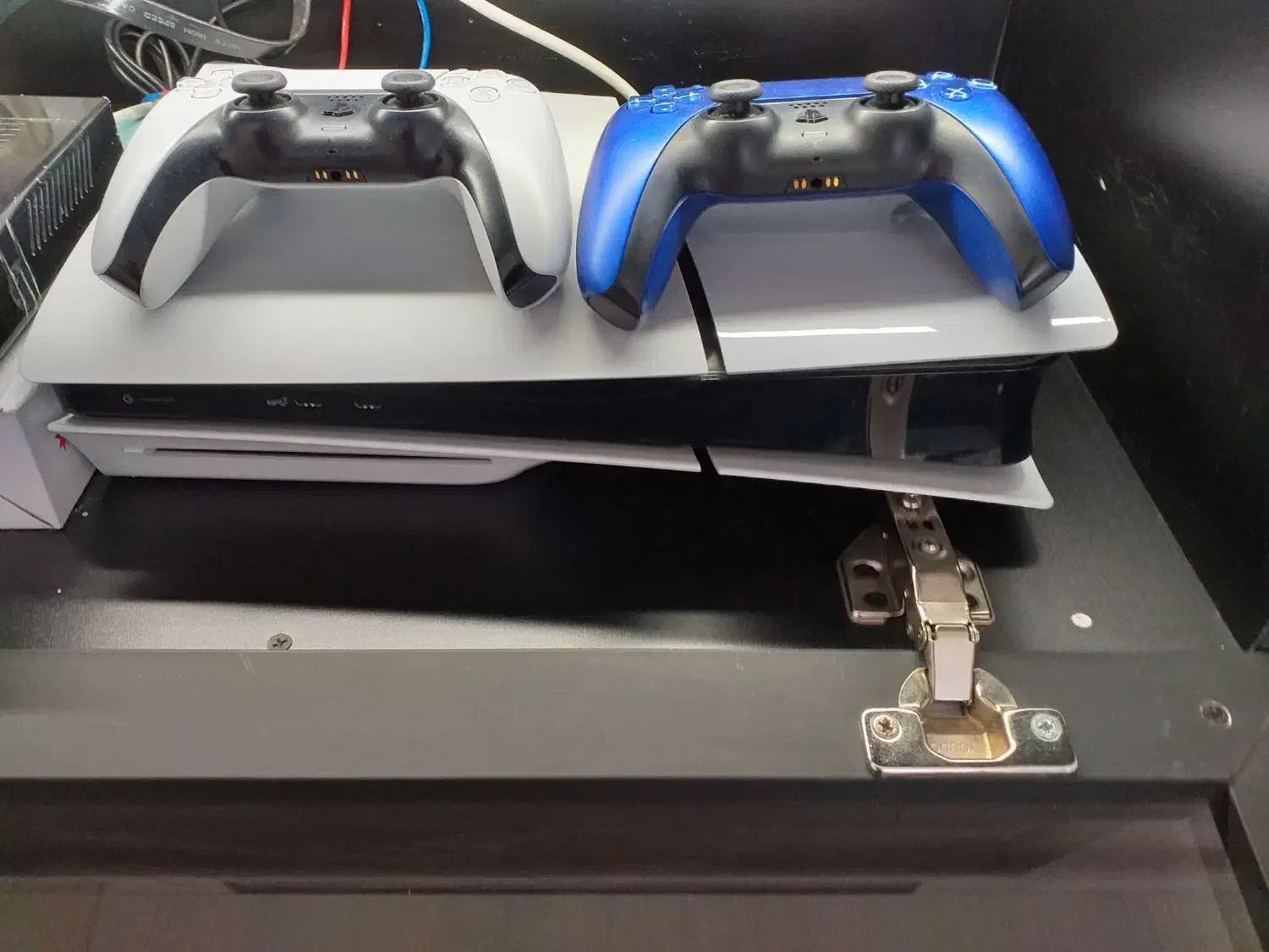 ps5 .ا ترابایت دیسک خور اسلیم با دو دسته پی اس ۵|کنسول، بازی ویدئویی و آنلاین|تبریز, |دیوار