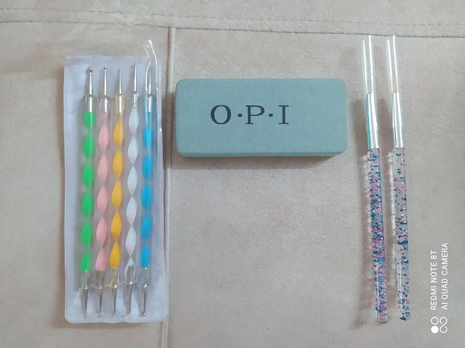 تعدادی وسایل کاشت ناخن|آرایشی، بهداشتی، درمانی|همدان, |دیوار