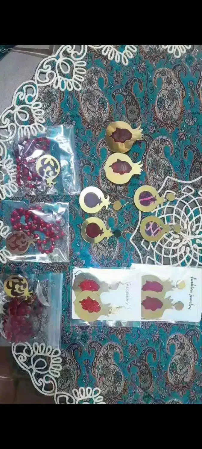 گردنبند و گوشواره رزینی یلدایی|بدلیجات|قصابه, |دیوار