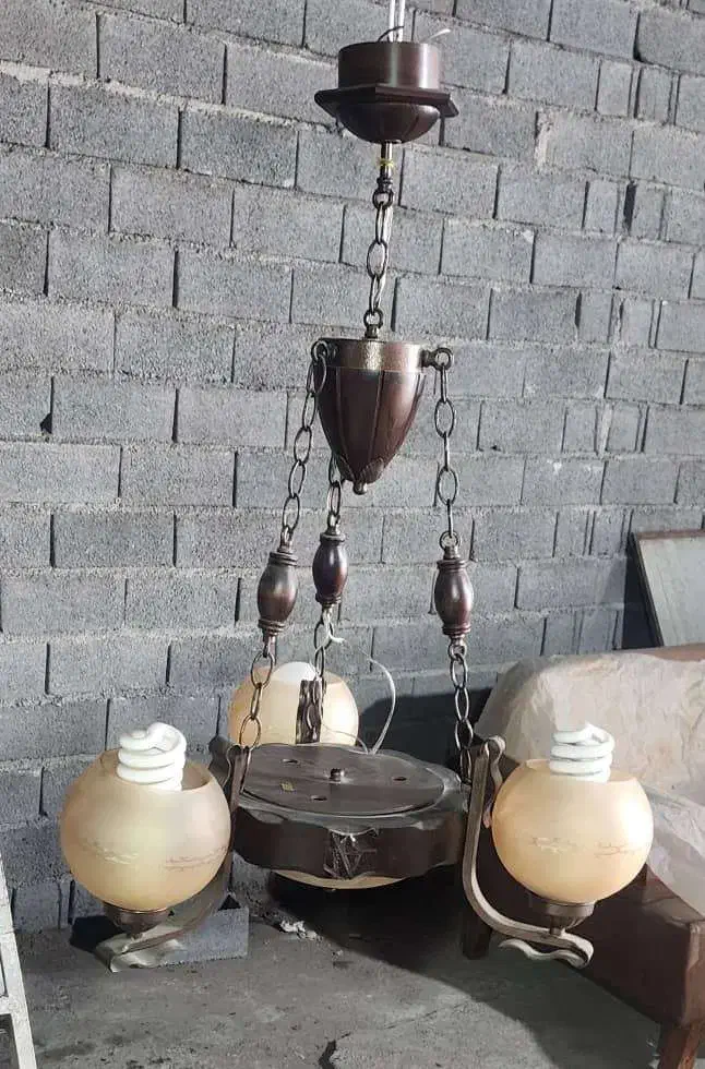 لوسترهای آویز و سقفی زیبا و شیک سالم و بشرط|لوستر و چراغ آویز|لنگرود, |دیوار