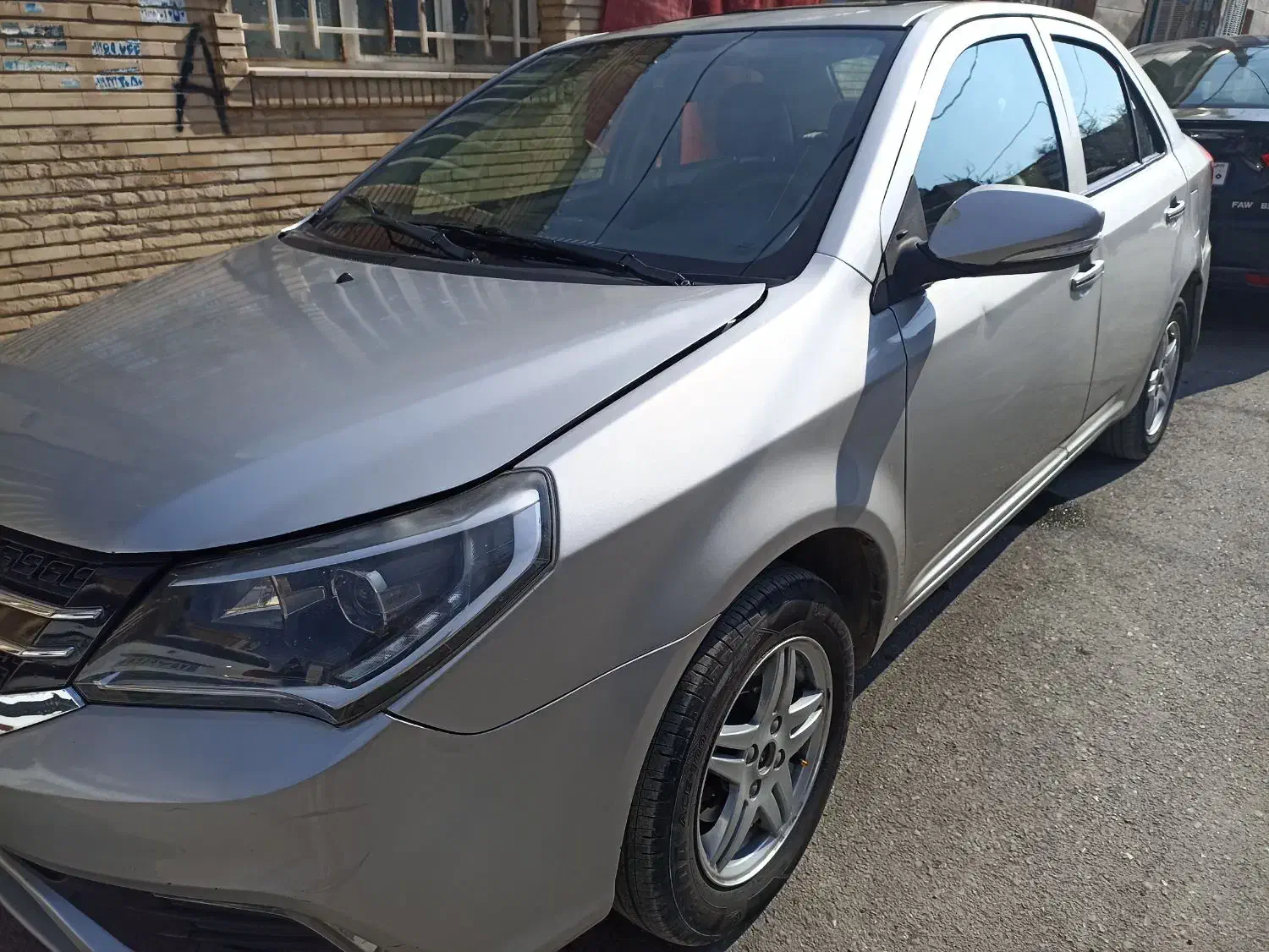 جیلی|خودرو سواری و وانت|چهارباغ, |دیوار