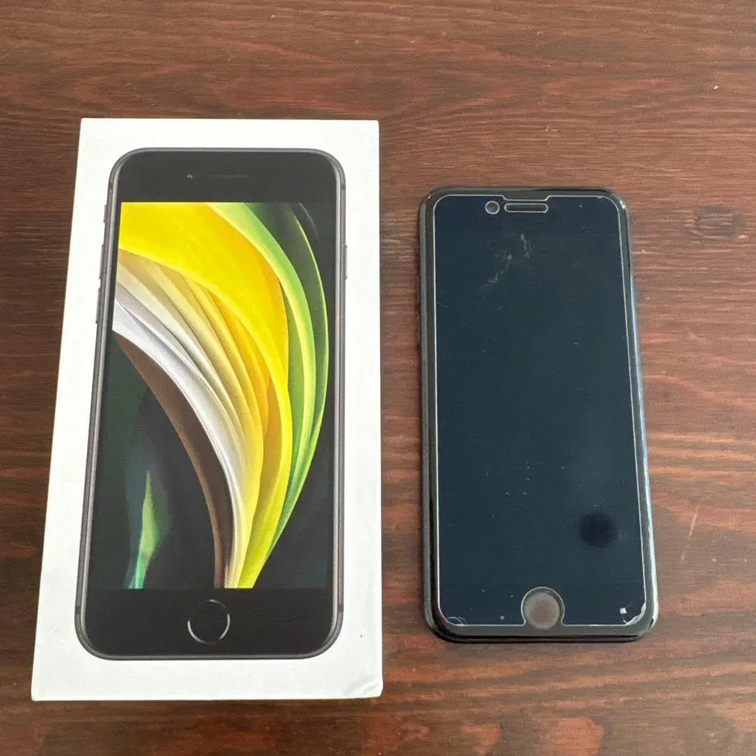 iPhone SE2020 128g|موبایل|رشت, کوی امام رضا|دیوار