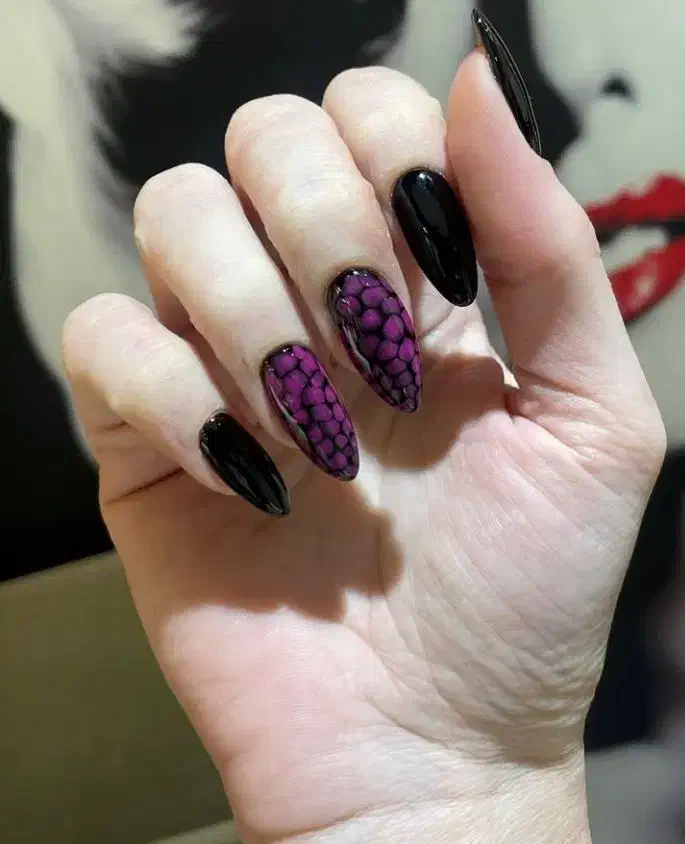 خدمات کاشت ناخن و آموزش همراه مدرک|خدمات آرایشگری و زیبایی|پاکدشت, پاکدشت (مامازند)|دیوار