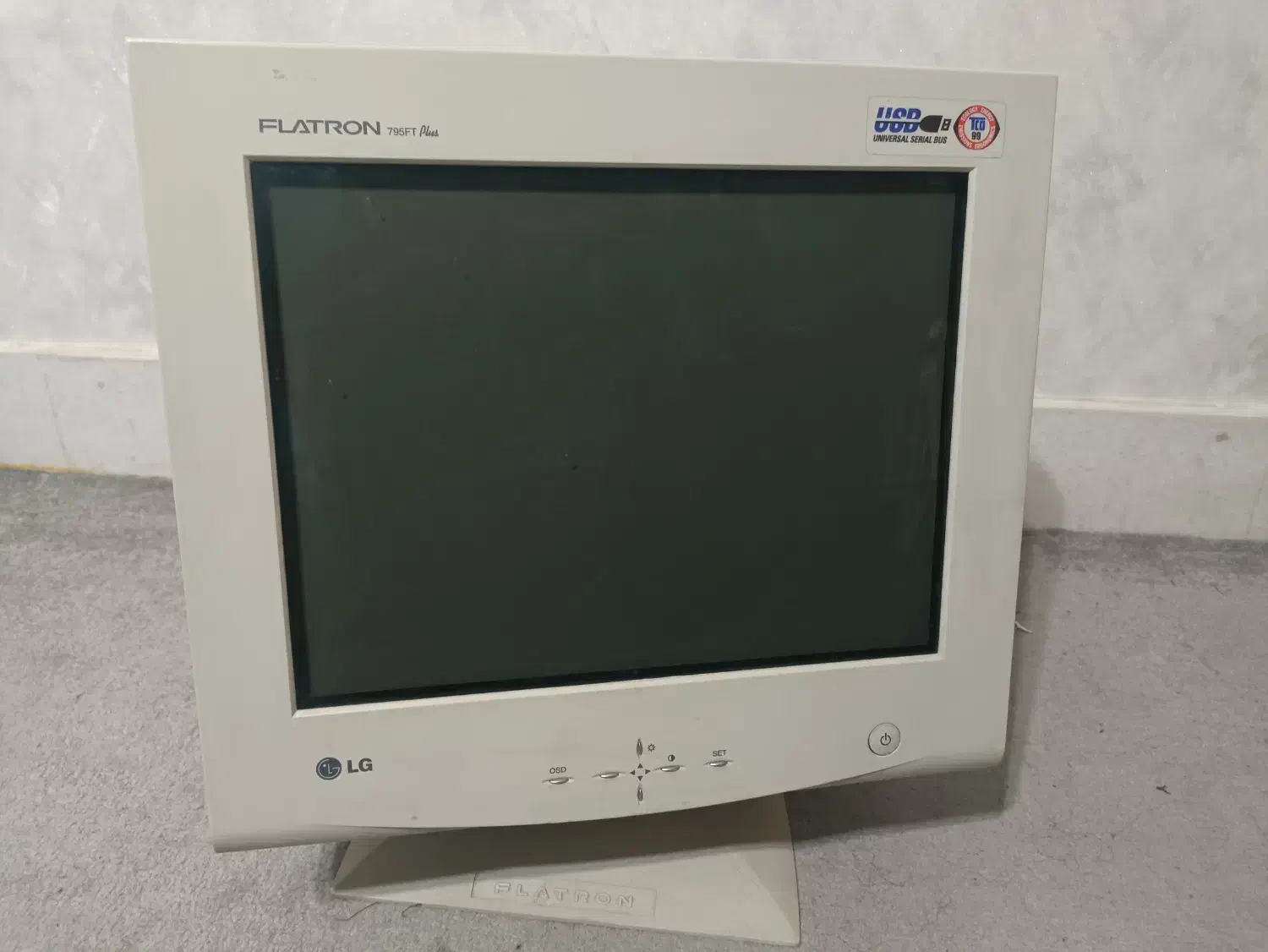 مانیتور|رایانه رومیزی|اصفهان, رکن الدوله شرقی|دیوار