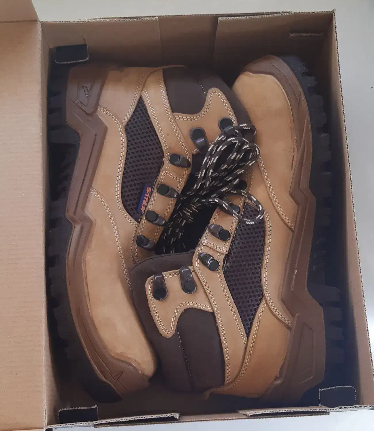 کفش ایمنی درجه یک تبریز|کوهنوردی و کمپینگ|شاهین‌شهر, حافظ جنوبی|دیوار