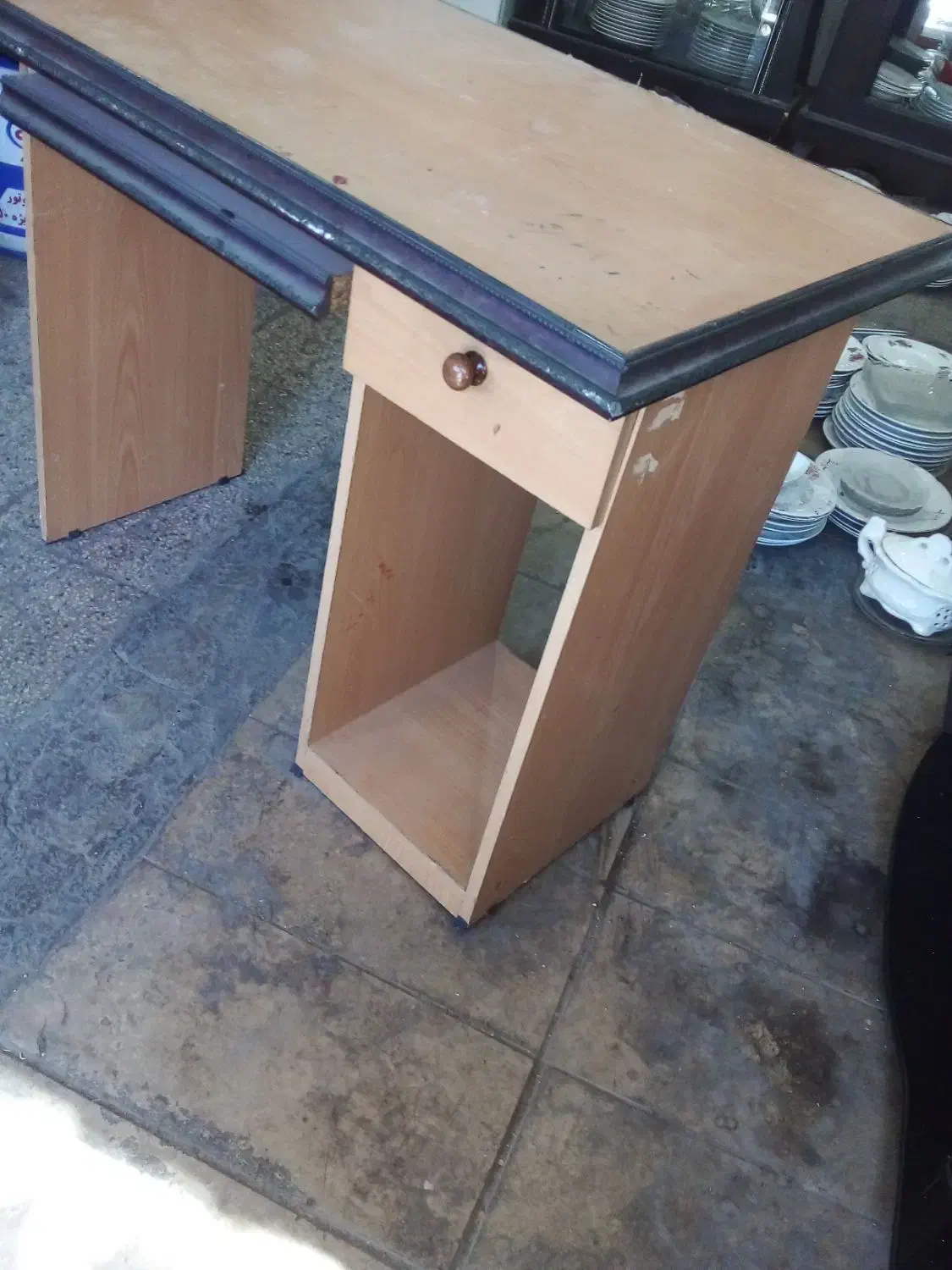 میزتحریر|میز تحریر و کامپیوتر|بروجرد, |دیوار