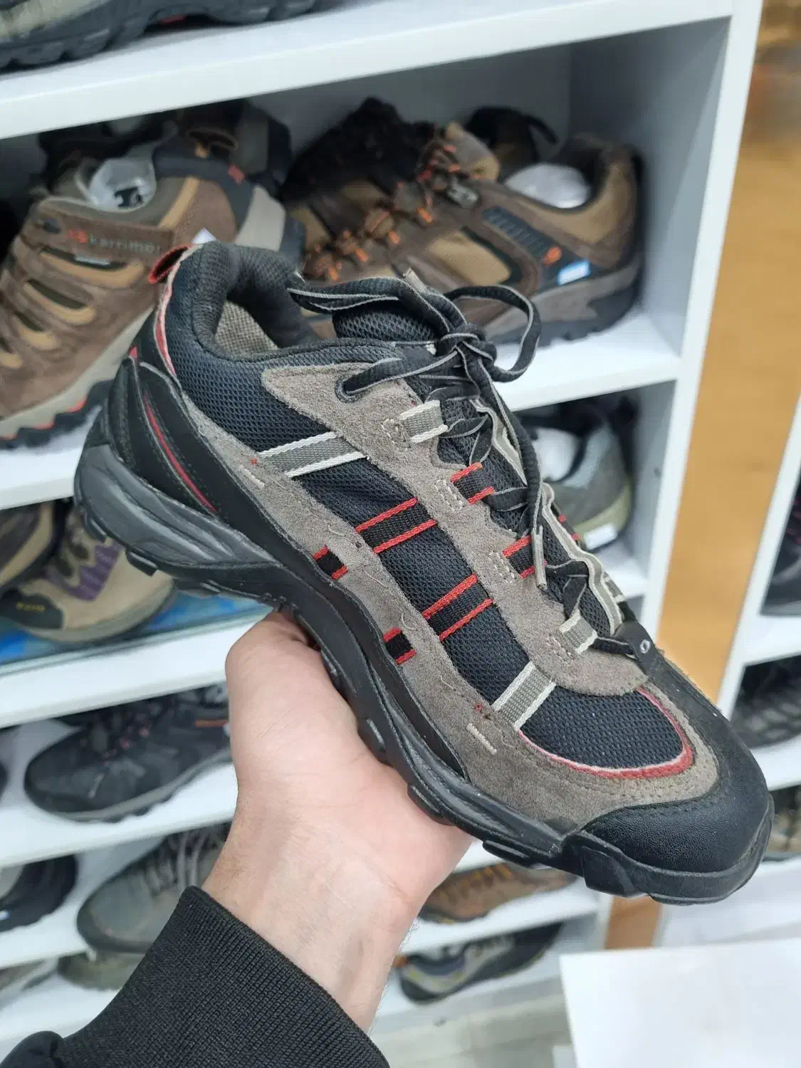 سالامون سایز ۴۰.۵ اورجینال|کیف، کفش، کمربند|قزوین, |دیوار