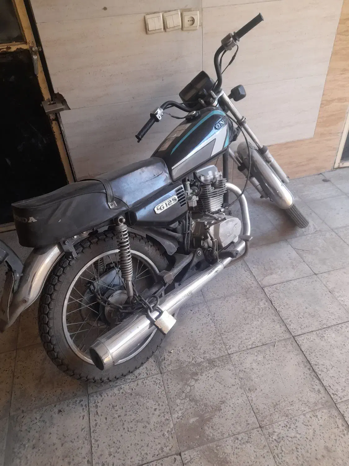 هندا۱۲۵شهاب|موتورسیکلت|شهریار, کهنز|دیوار