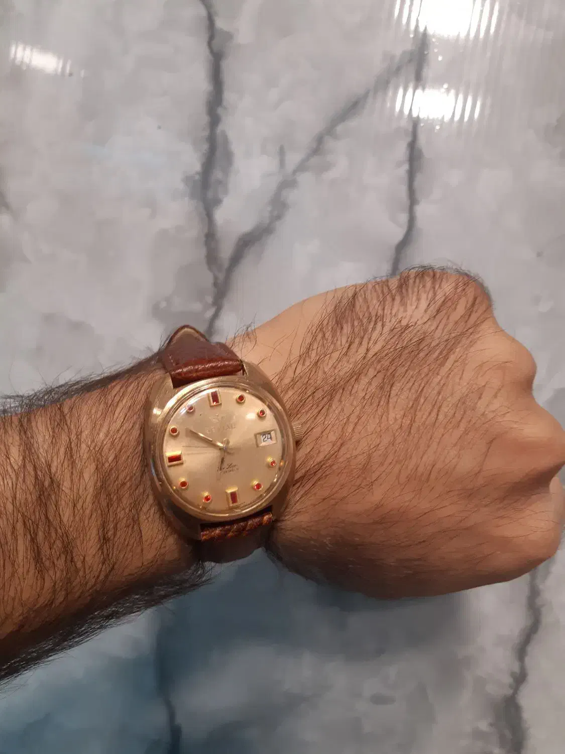 ساعت رادو سرامیکی و جویال یاقوتی و رایموند رِنه|ساعت|اصفهان, نقش جهان|دیوار