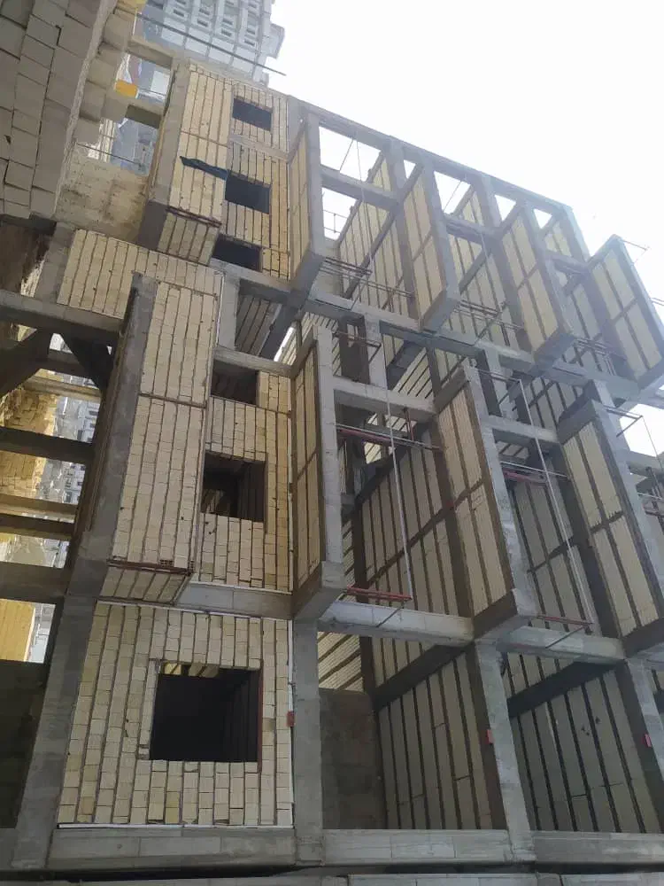 استخدام بلوک چینی بلوک زن سرامیک کار و آرماتور بند|استخدام معماری، عمران و ساختمانی|چابهار, |دیوار