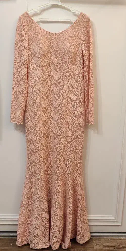 لباس مجلسی و مانتو سایز 38 تا 42|لباس|تهران, بروجردی|دیوار