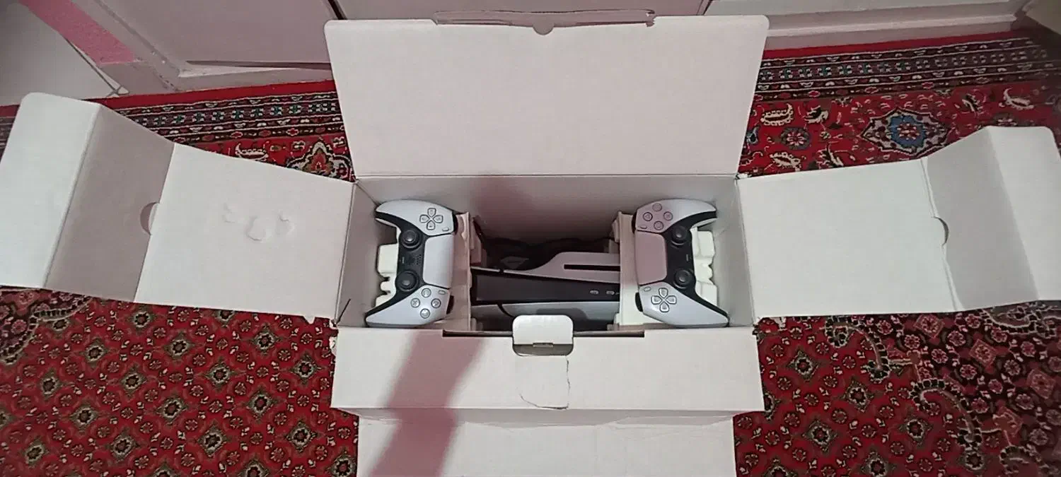 ps5یک ترا دو دسته|کنسول، بازی ویدئویی و آنلاین|تهران, بهار|دیوار