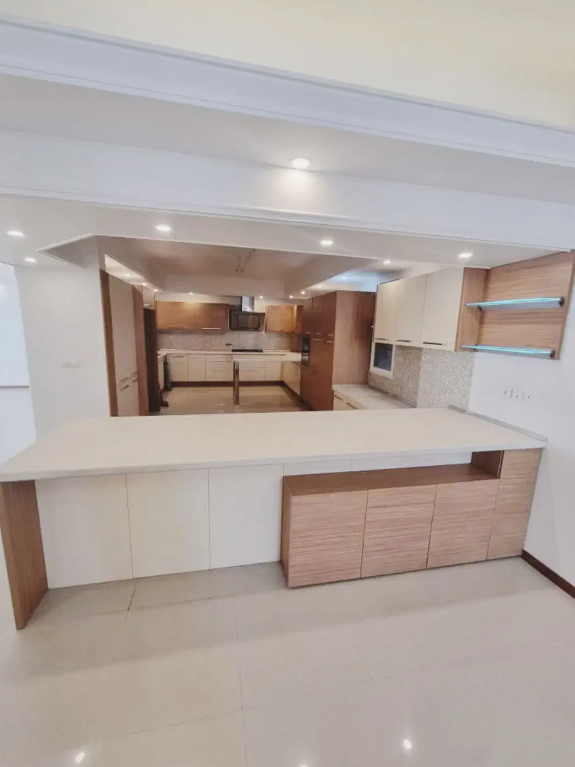 فرشته الهیه ۳۰۰متر طبقه ۱۱ ویو ابدی ،مشاعات هتلینگ