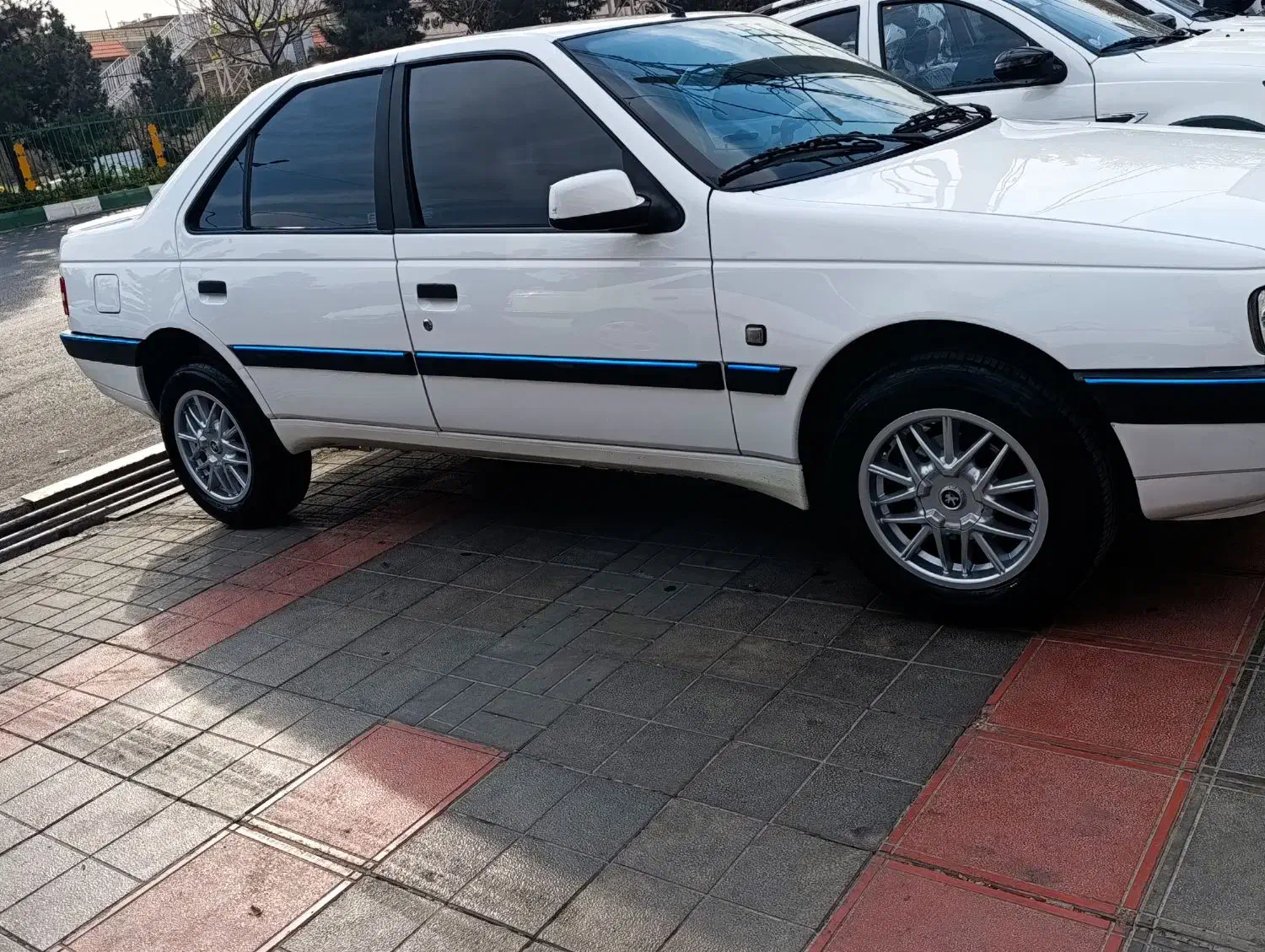 پژو405SLX|خودرو سواری و وانت|قم, محمد آباد|دیوار