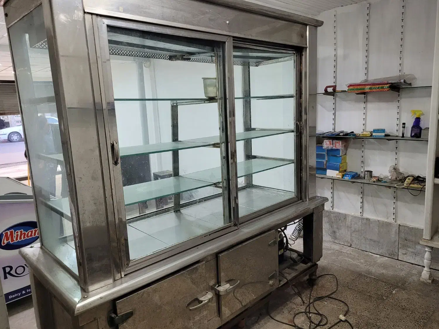 یک عدد یخچال ایستاده سالم تمام استیل|یخچال و فریزر|تالش, هشتپر|دیوار