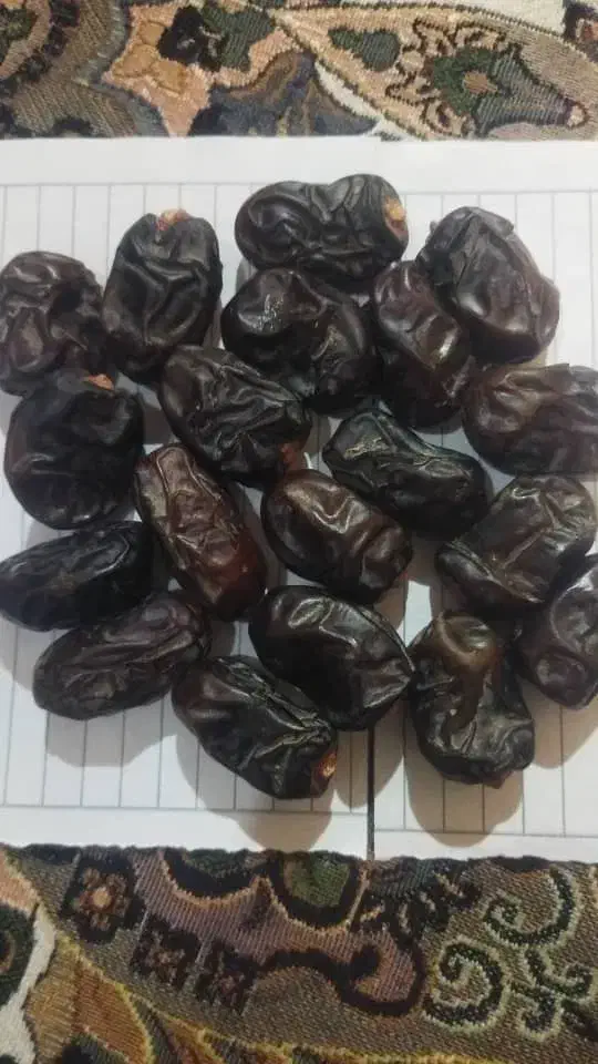 سلام سه تن مضافتی یک تن خرمایی ازاد چیز خوب دارم|خوردنی و آشامیدنی|کهنوج, |دیوار