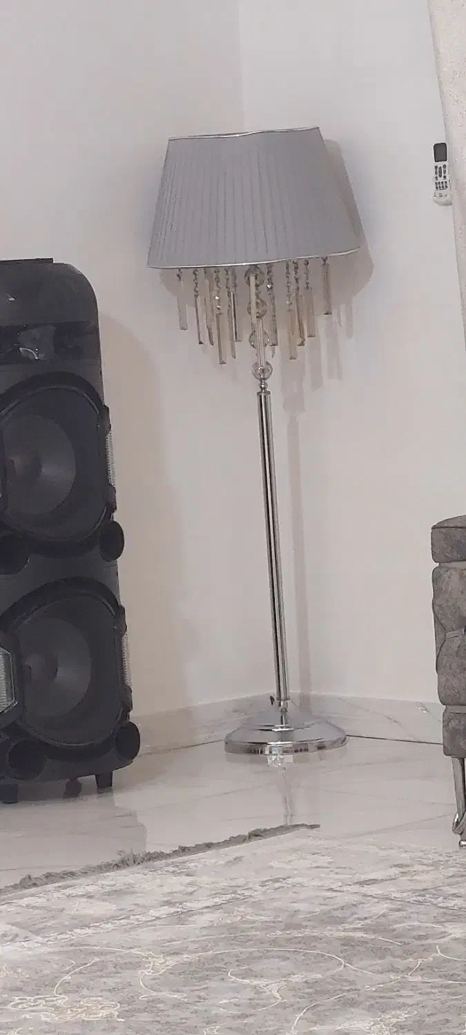 اباژور|چراغ خواب و آباژور|گلستان (تهران), |دیوار