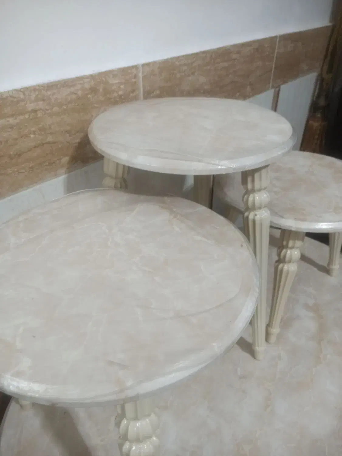 مبل تک قلب جنس پارچه مازراتی.باعسلی وجلومبلی|مبلمان خانگی و میز عسلی|تربت جام, کلالی|دیوار