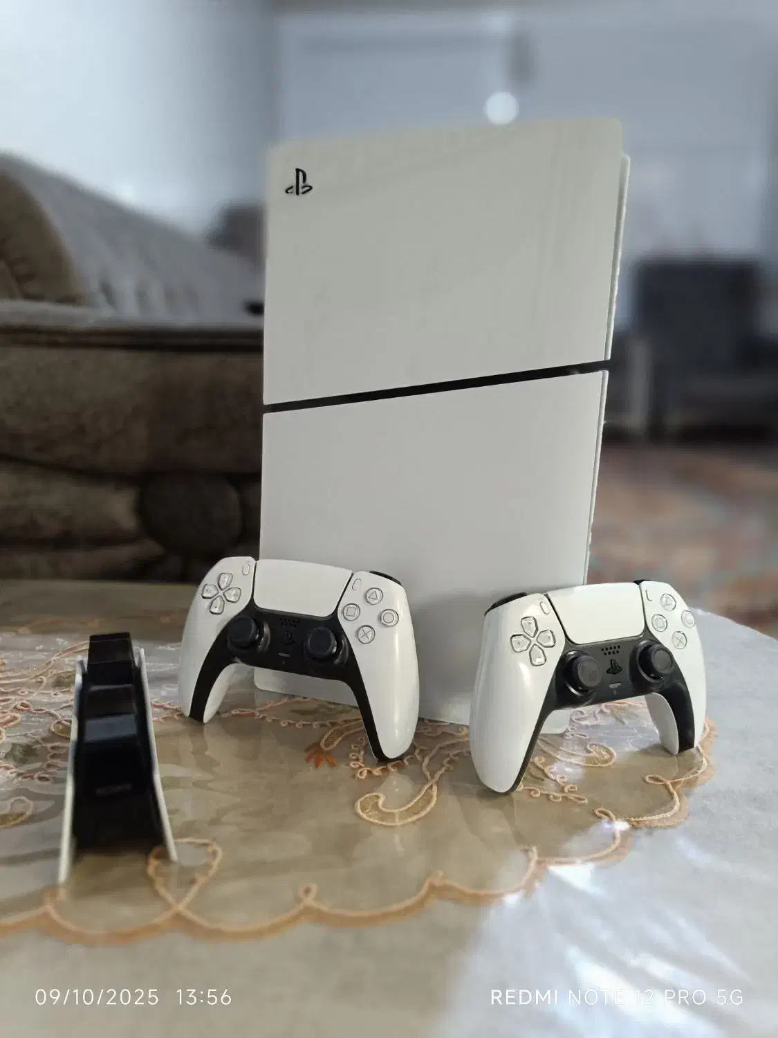 کنسول ps5 دیجیتال دو دسته همراه با پایه شارژ|کنسول، بازی ویدئویی و آنلاین|پارسآباد, |دیوار