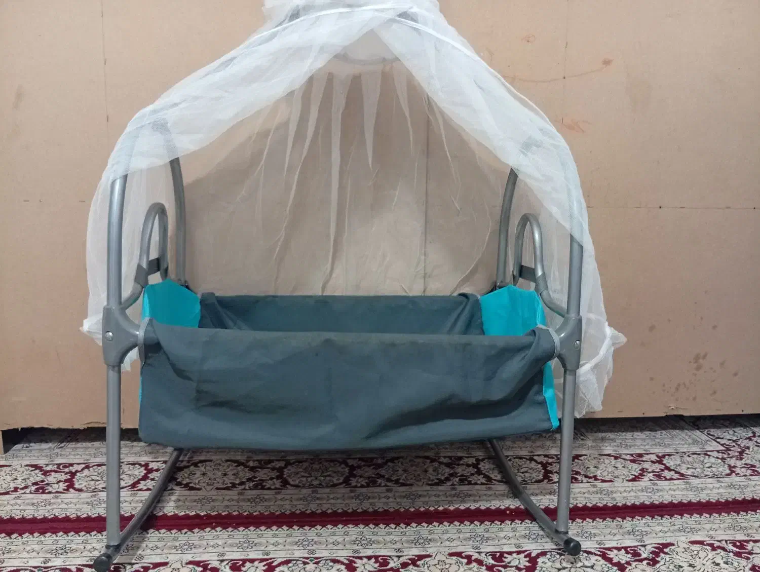 گهواره نوزاد|تخت و صندلی بچه|اردبیل, |دیوار