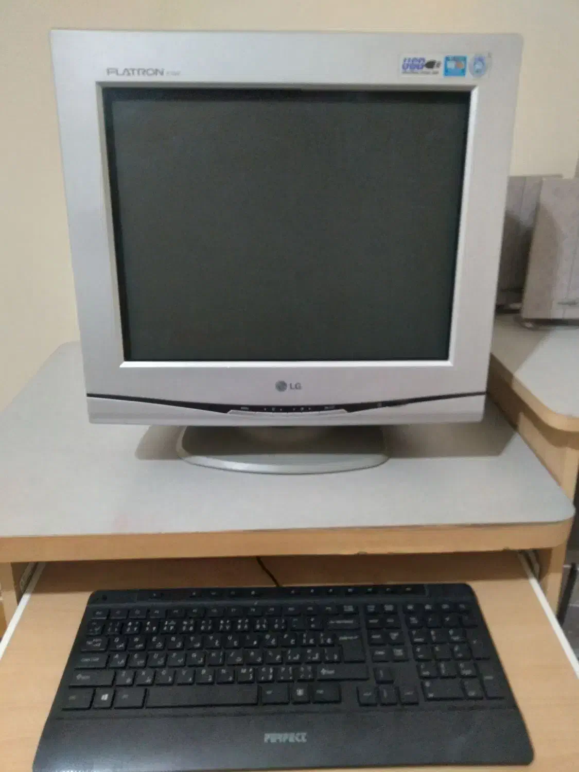 کامپیوتر|رایانه رومیزی|ساوه, |دیوار