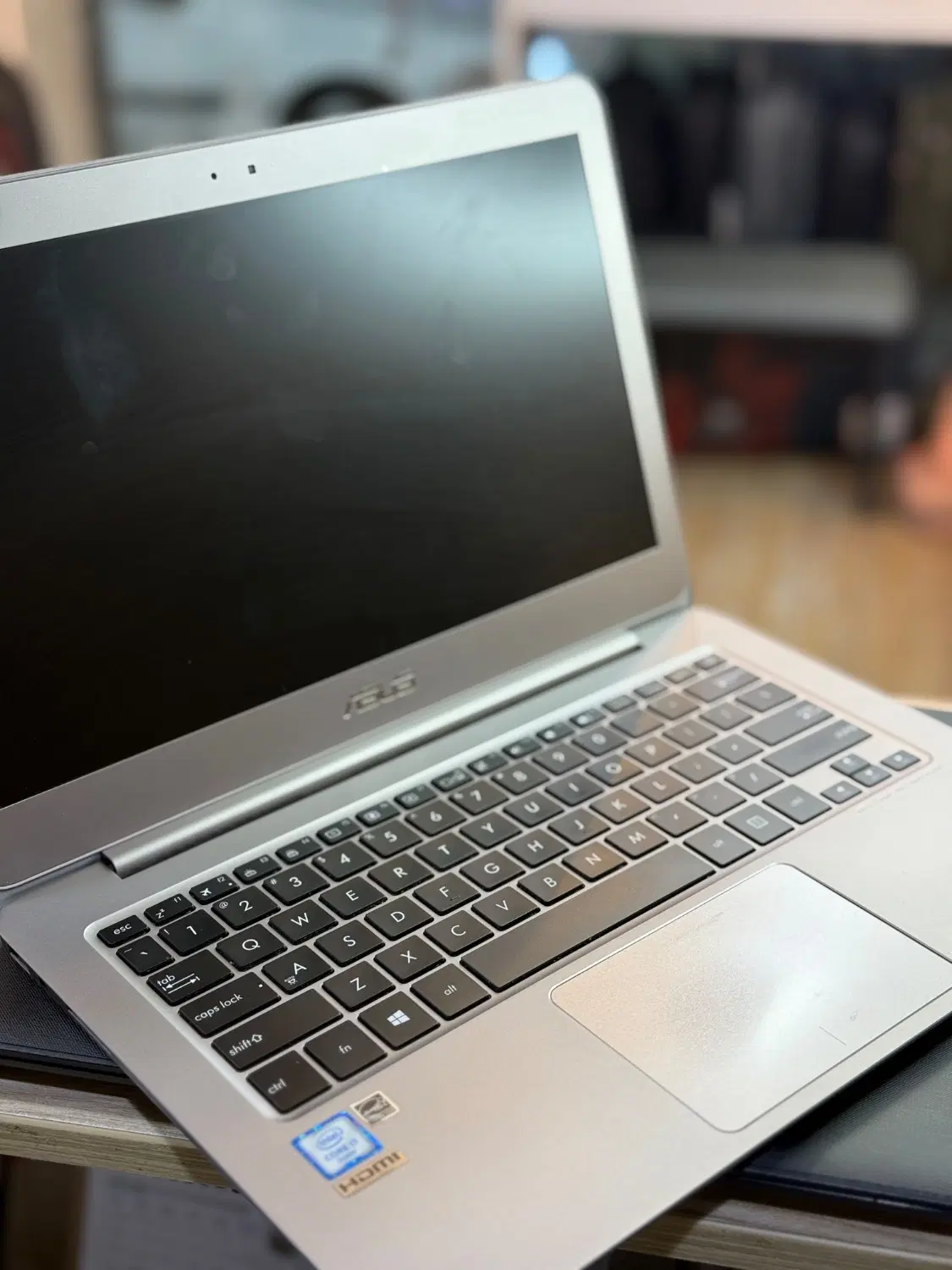 Asus zenbook فوق العاده سبک و باریک فلزی|رایانه همراه|اهواز, کوی ملی راه|دیوار