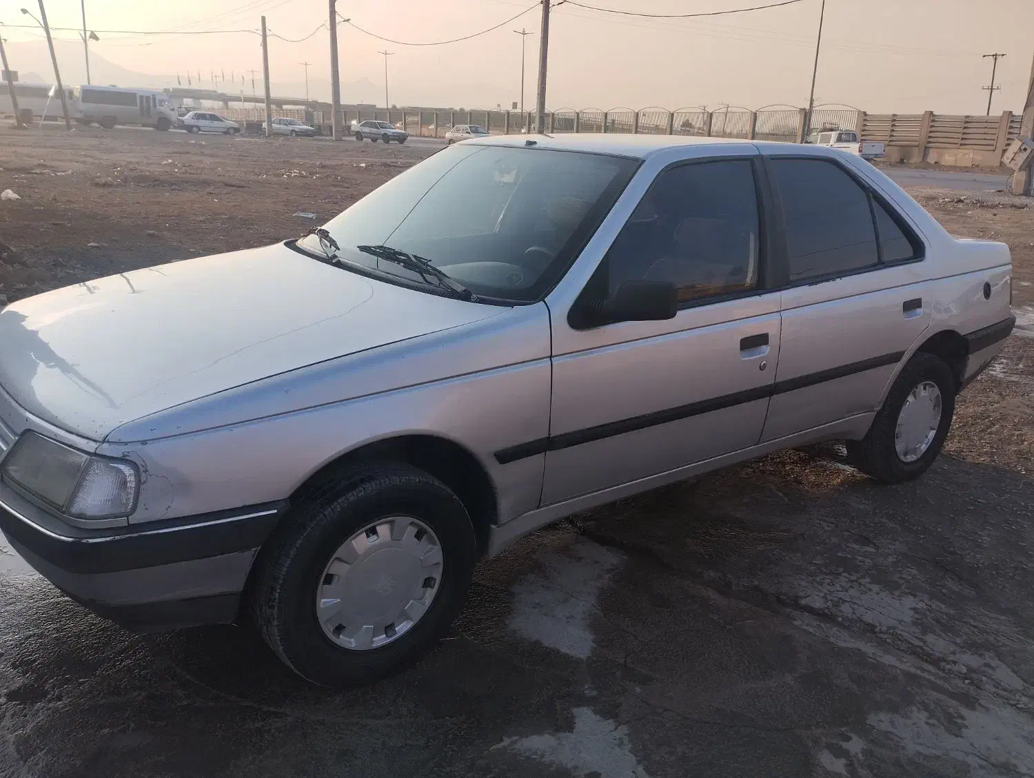 استخدام کارگر کارواش جای خواب+نهار|استخدام سرایداری و نظافت|فلاورجان, |دیوار