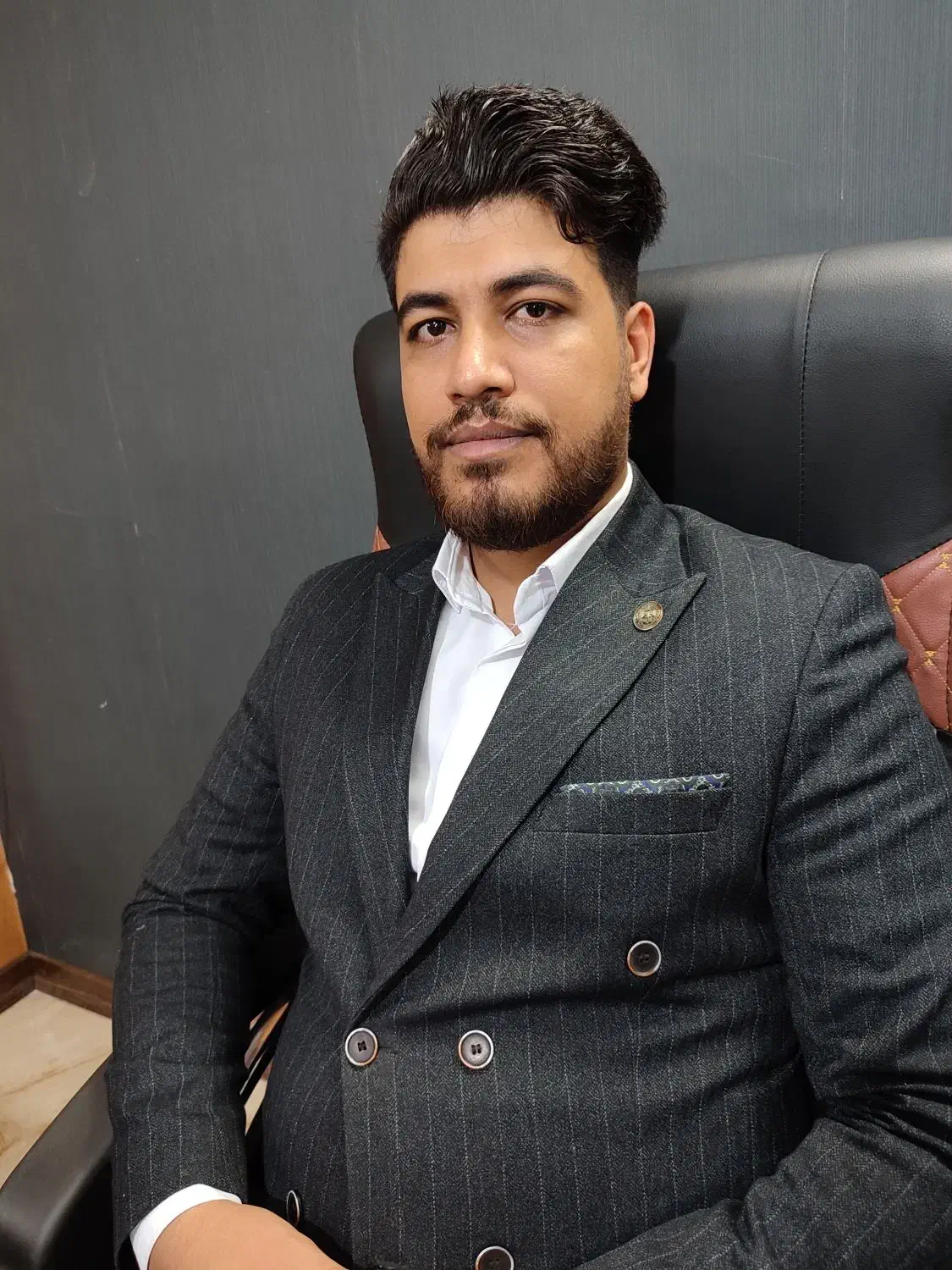 وکیل دادگستری و مشاور حقوقی|خدمات مالی، حسابداری، بیمه|نسیم‌شهر, |دیوار
