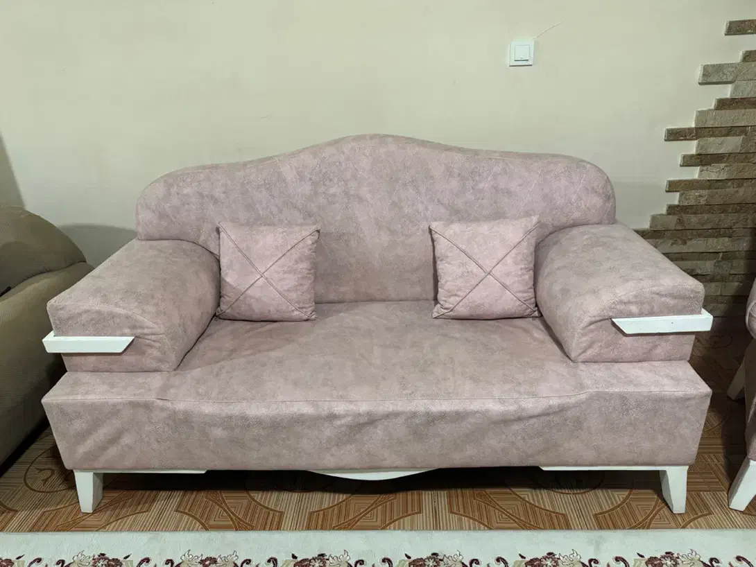 مبل ۷ نفره (در حد نو) + میز ناهار خوری ۴ نفره|مبلمان خانگی و میز عسلی|ساری, |دیوار