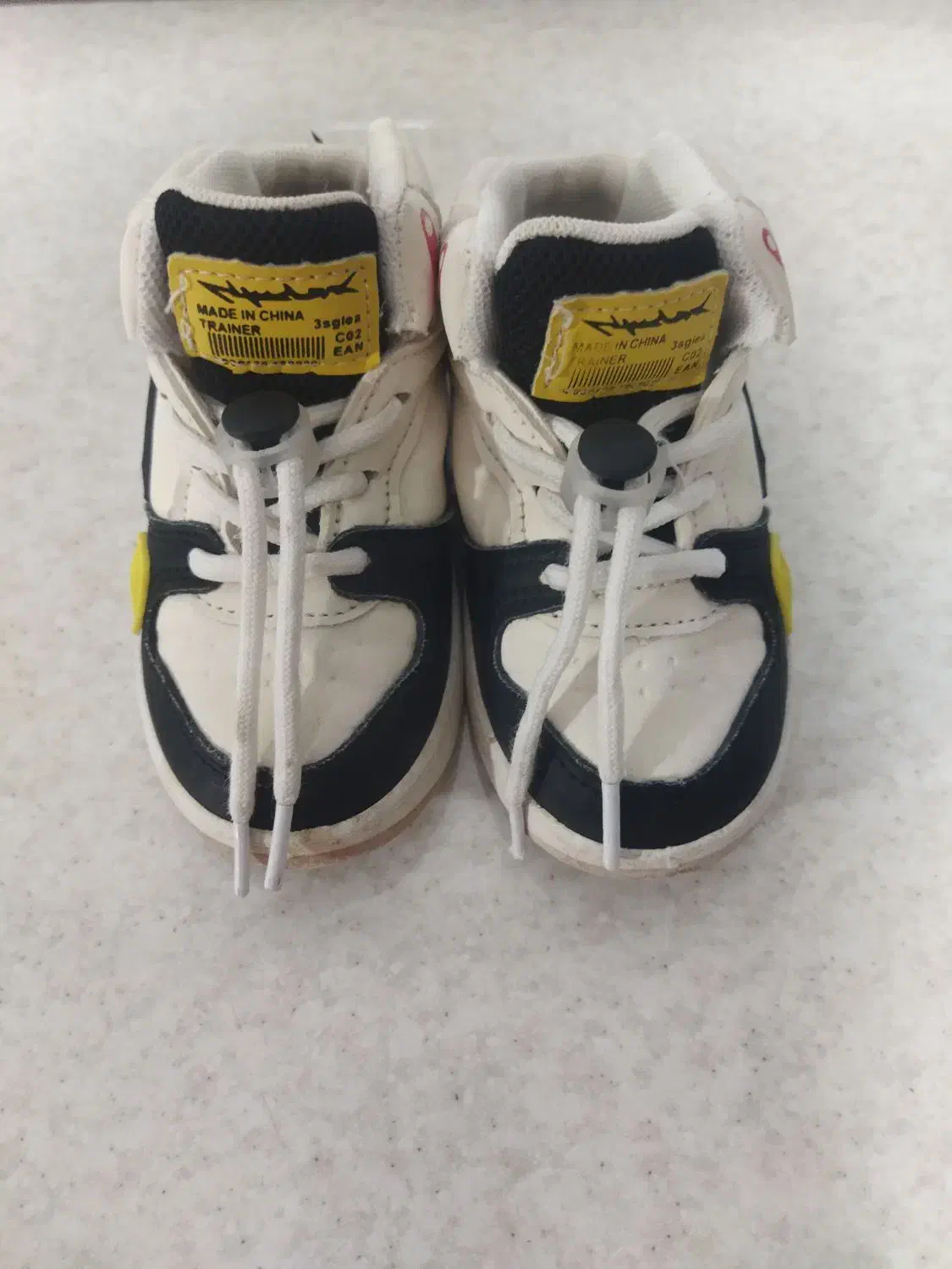 کفش|کفش و لباس بچه|هشتگرد, شهرک بوستان|دیوار