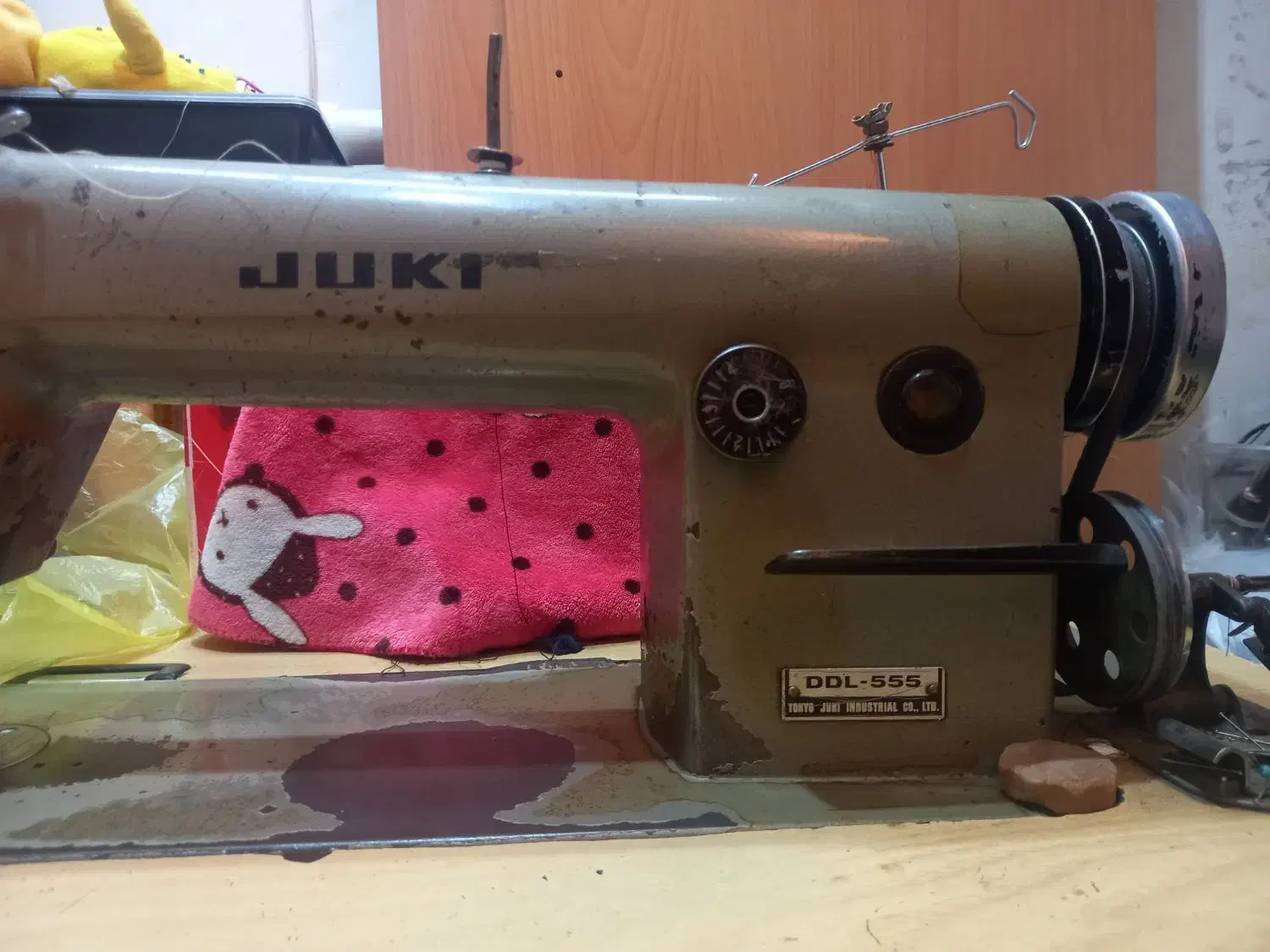 سردوز  ۳نخ|چرخ خیاطی و ریسندگی|سبزوار, قلعه‌نو دهزار|دیوار