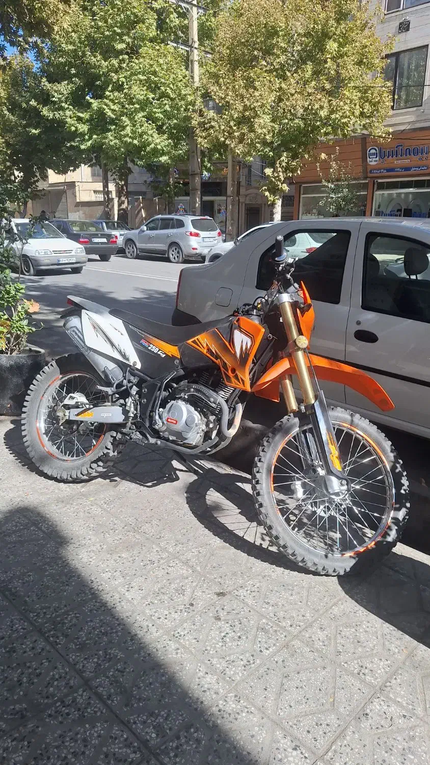 موتور بهرو 200|موتورسیکلت|بروجرد, |دیوار