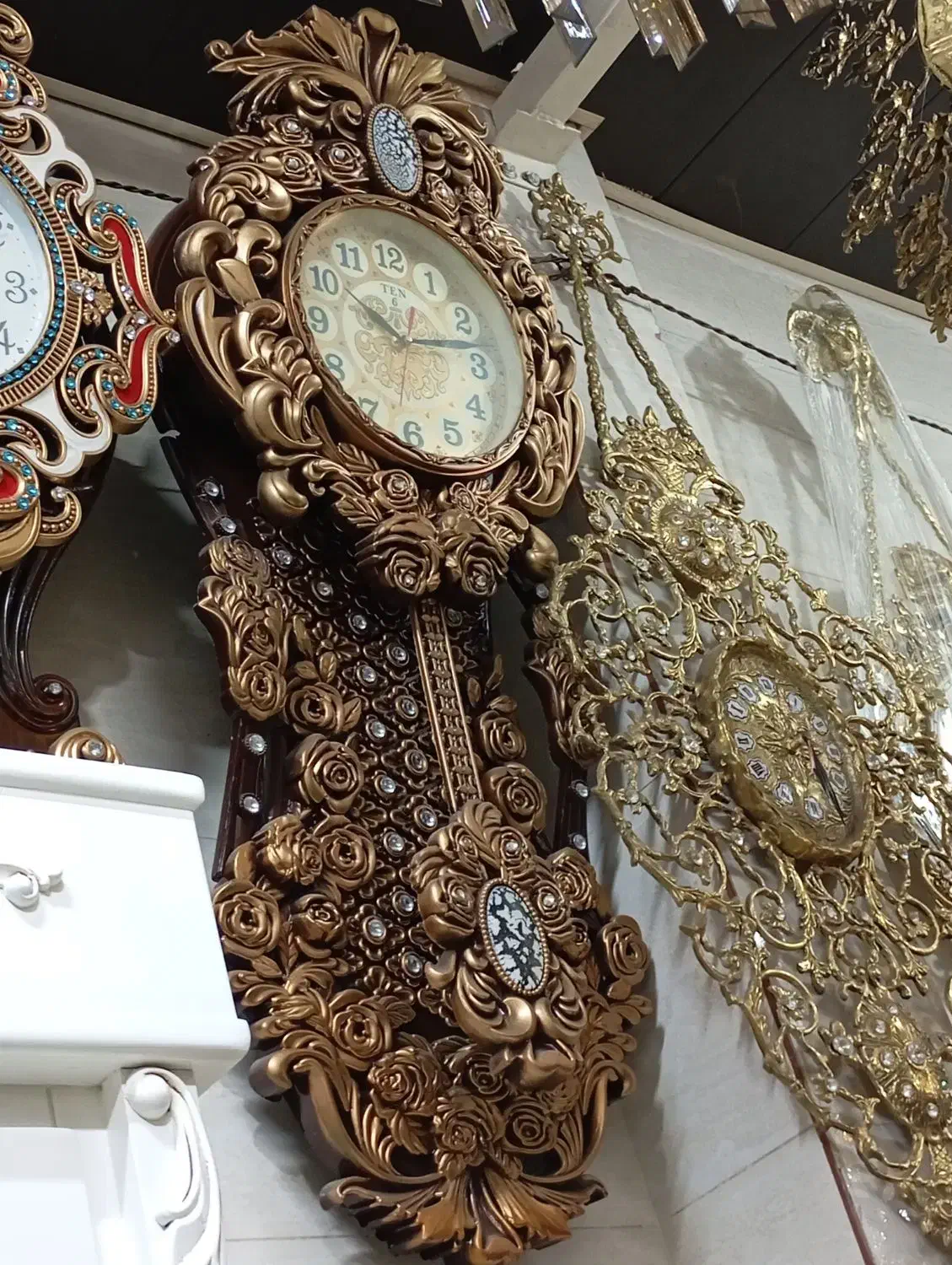 ساعت دیواری|ساعت دیواری و تزئینی|خوی, |دیوار