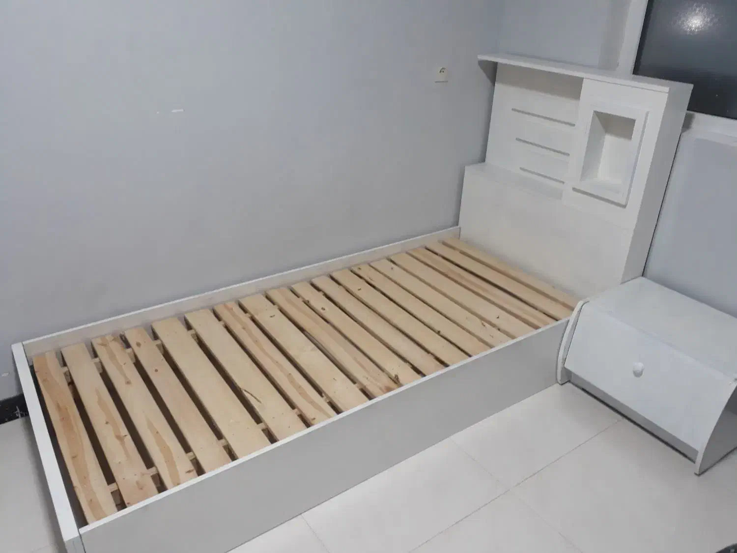 تخت خواب یک نفره ام دی اف|تخت و سرویس خواب|ایلام, |دیوار