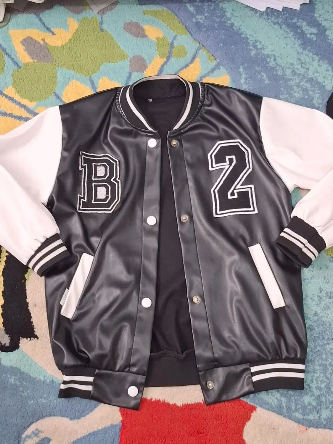 سویشرت بیس‌بیسبالی چرم سایز 3|لباس|مهاجران, |دیوار