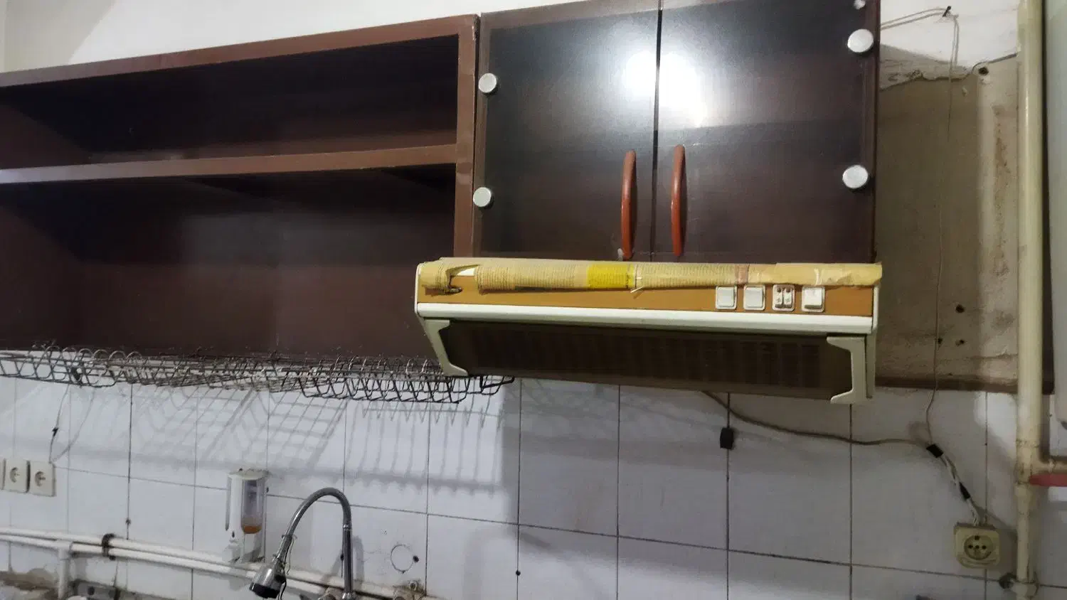 کابینت فلزی سالم در حد و درب و پنجره|مصالح و تجهیزات ساختمان|بیرجند, |دیوار