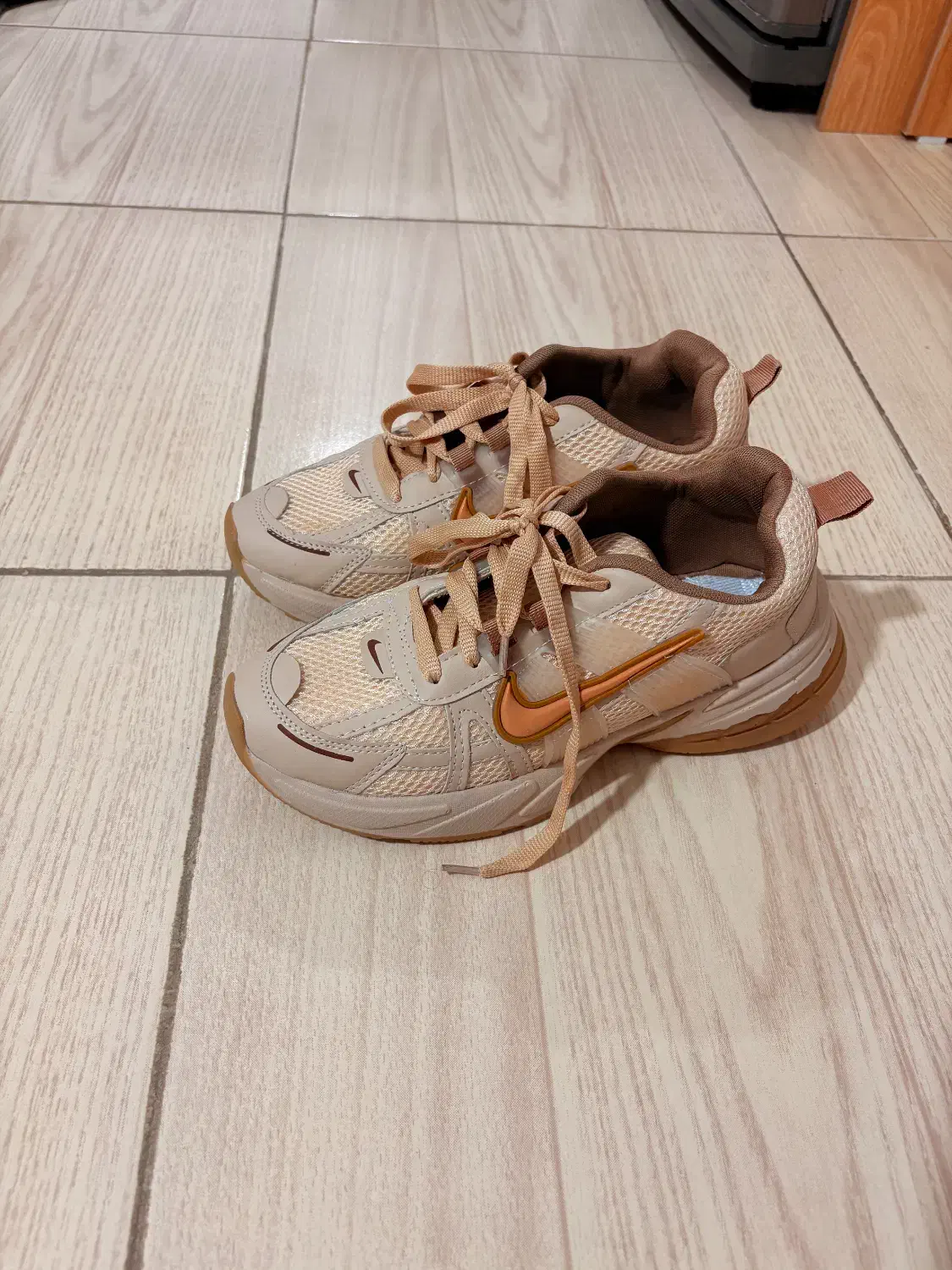 کتونی سایز v2k|کیف، کفش، کمربند|رشت, کوی جام جم|دیوار