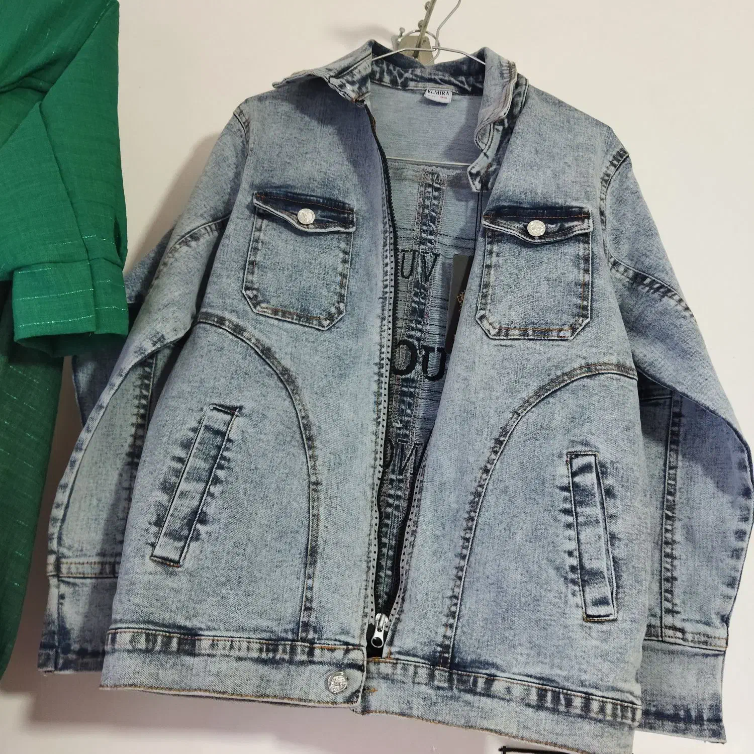 لباس|لباس|نورآباد, |دیوار