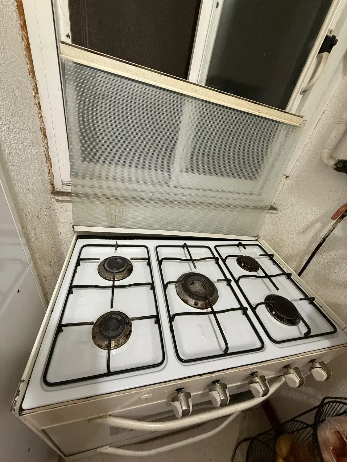 گاز ۵ شعله|اجاق گاز و لوازم برقی پخت‌وپز|رشت, سعدی (تختی)|دیوار