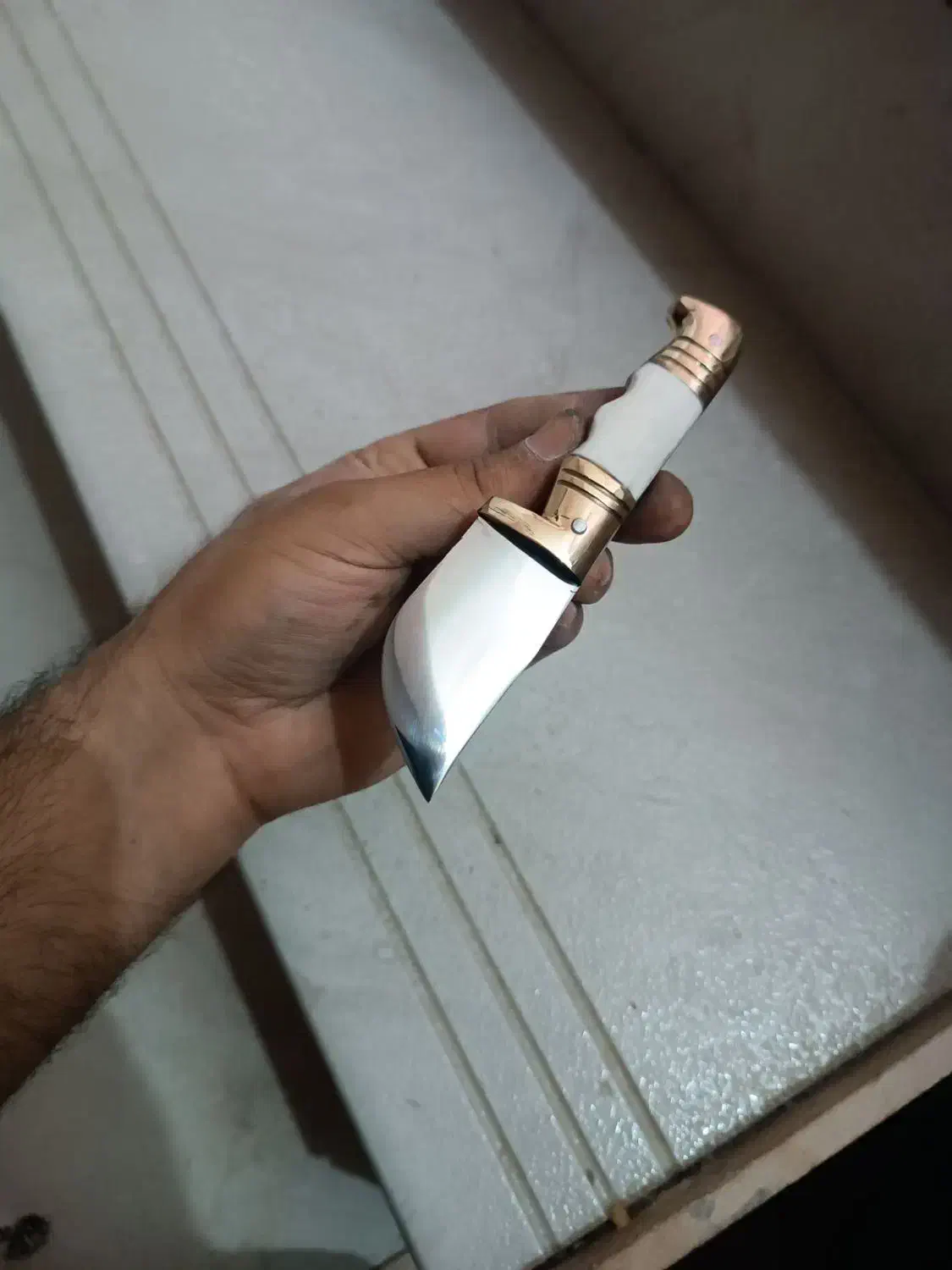 چاقو|کلکسیون اشیاء عتیقه|رباطکریم, رباطکریم|دیوار