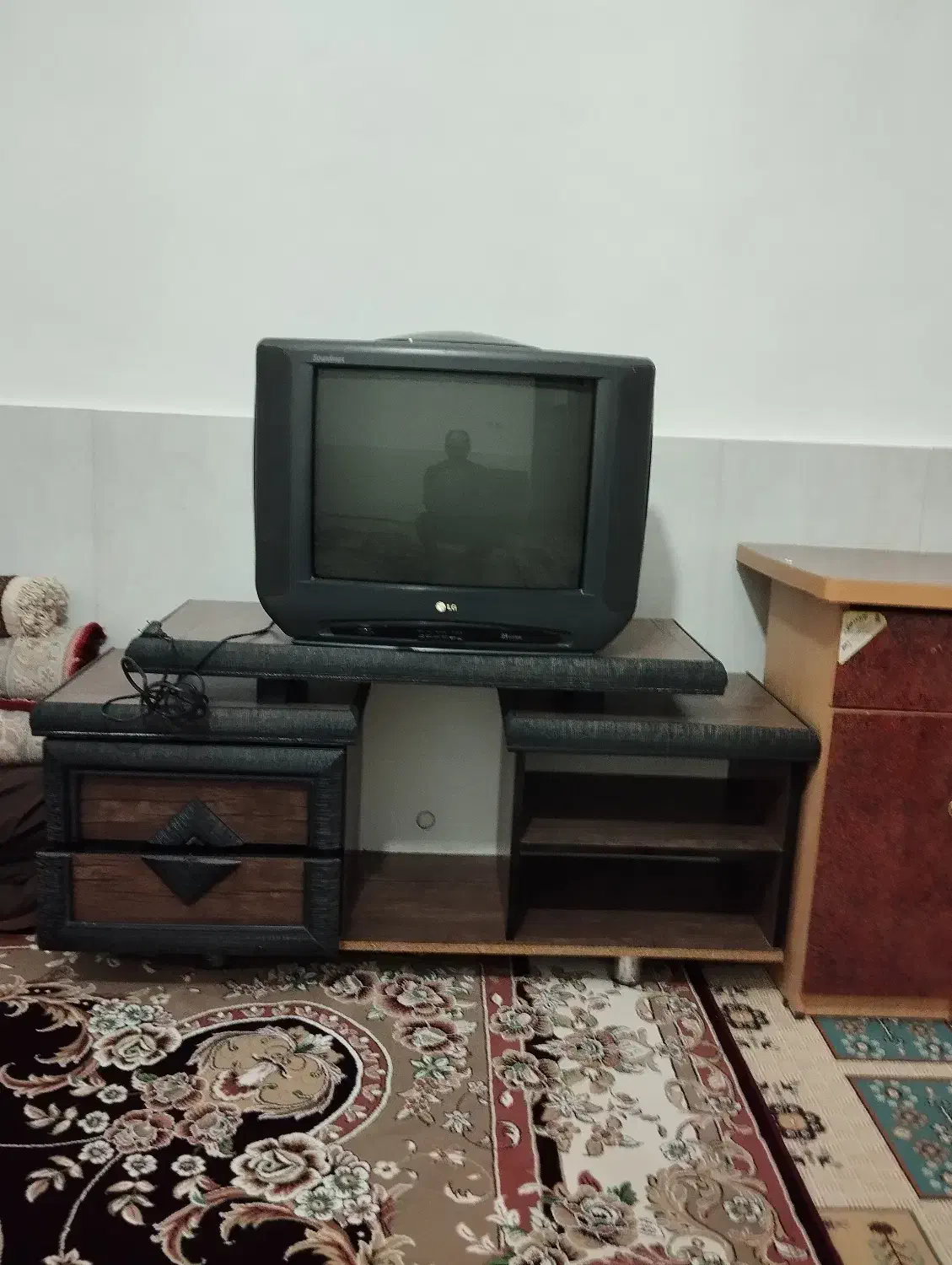 تلویزیون با دیجیتال جدا وبا میز تلویزیون|تلویزیون و پروژکتور|اشتهارد, |دیوار