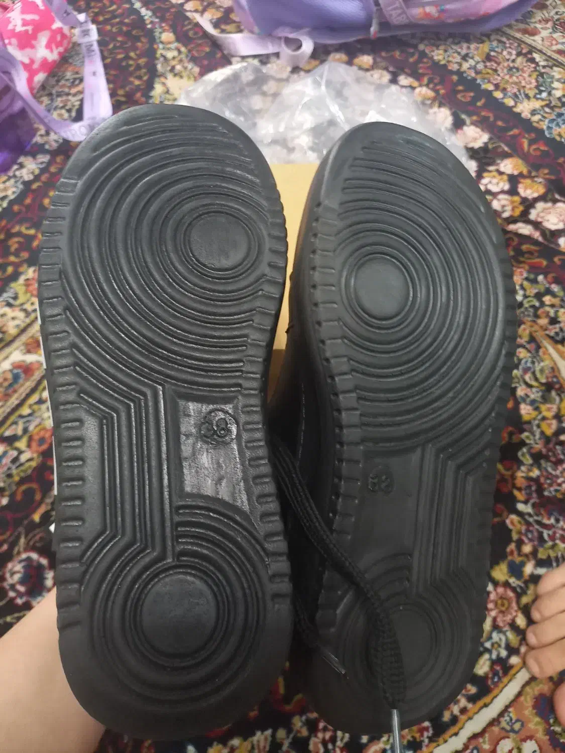 کتونی|کیف، کفش، کمربند|خشکبیجار, |دیوار