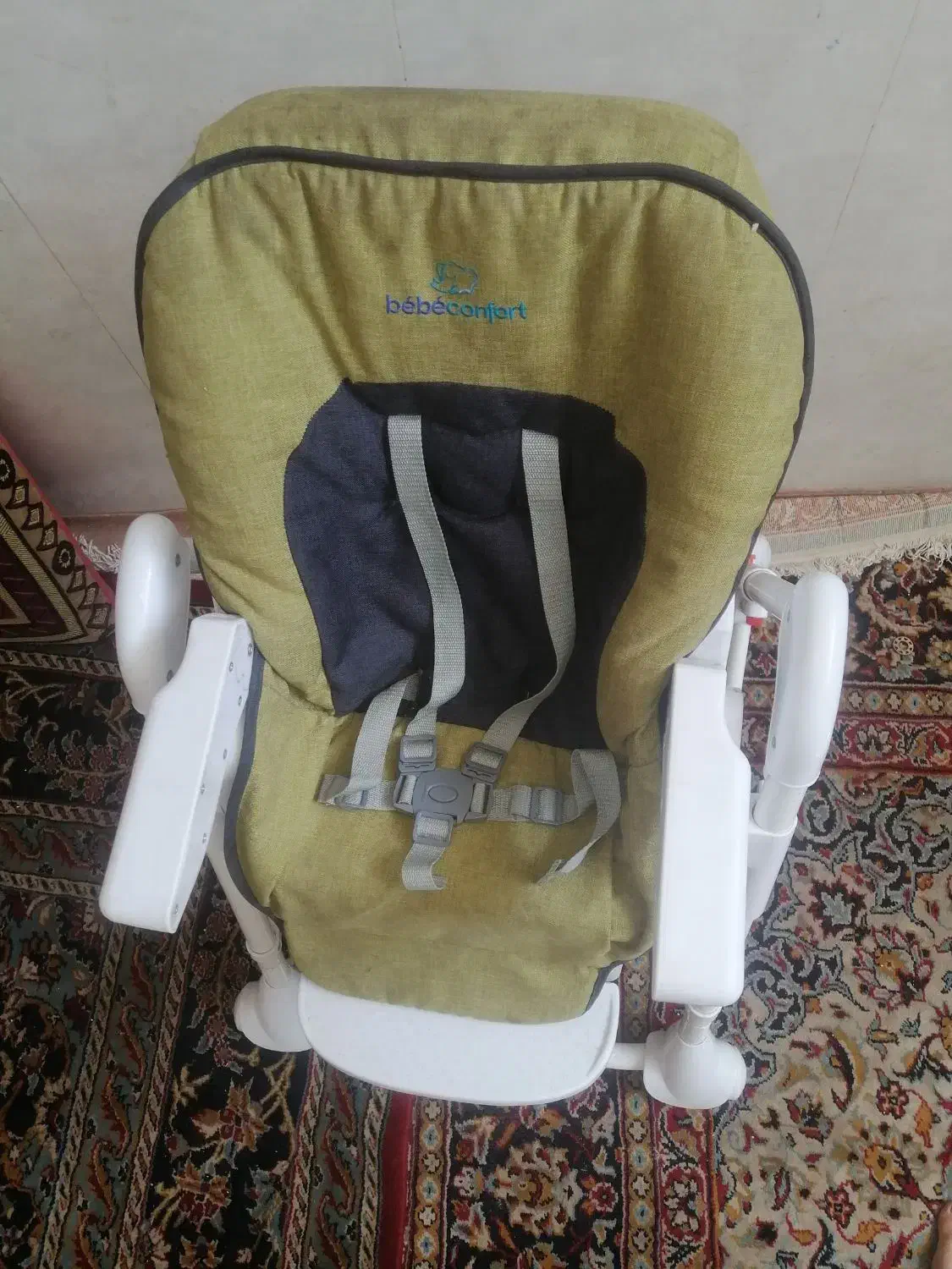 صندلی کودک نهار|تخت و صندلی بچه|مشهد, گرجی علیا|دیوار