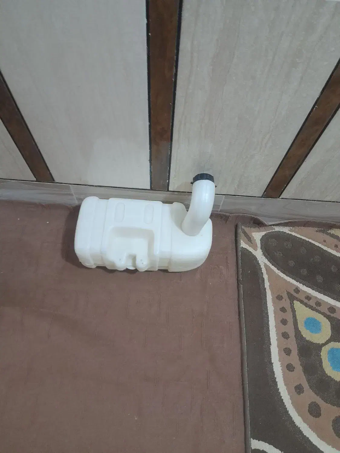 مخزن آب ولوو|قطعات یدکی و لوازم جانبی|کارون, |دیوار