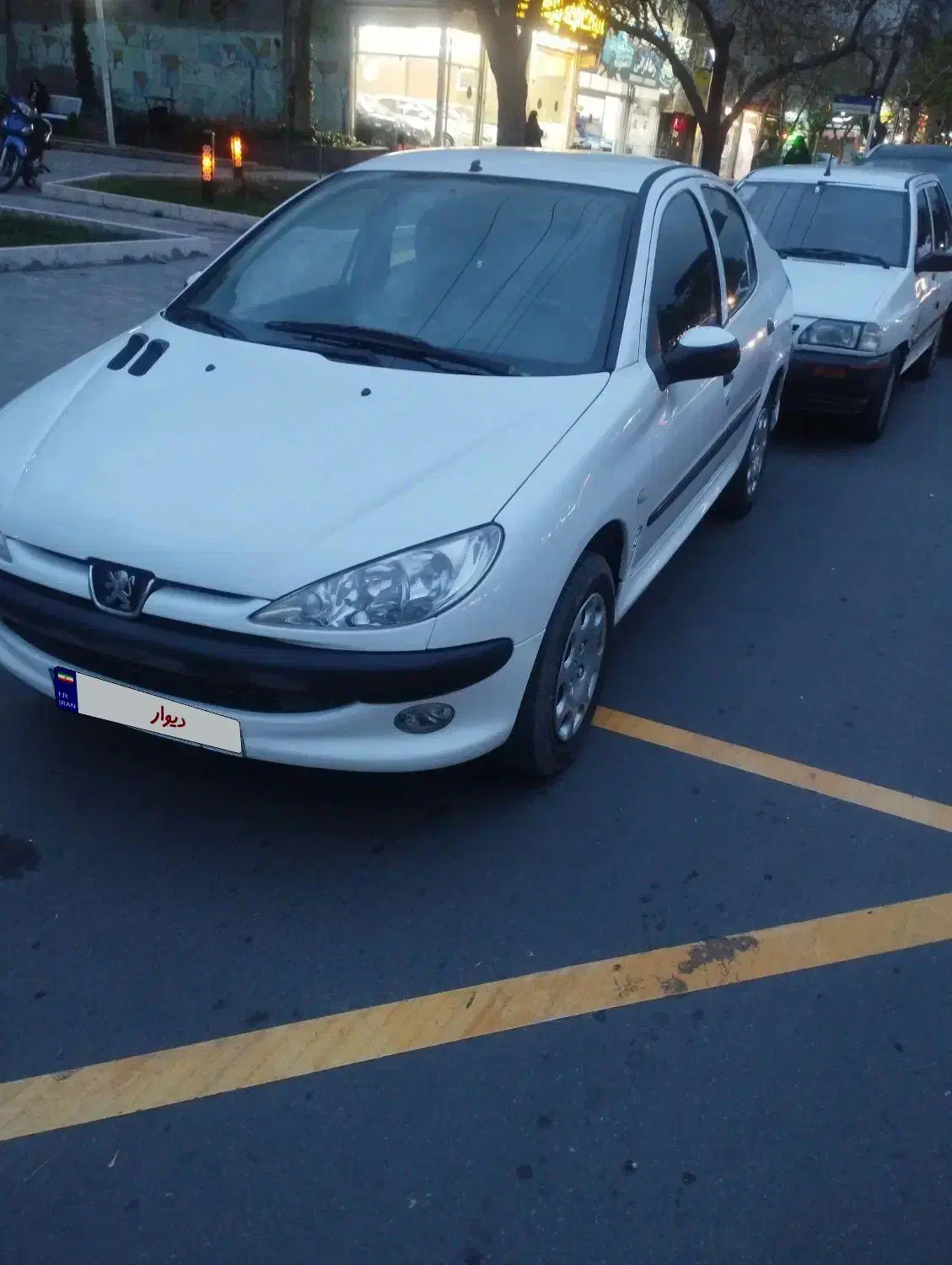 206 وی 8|خودرو سواری و وانت|مشهد, کارمندان دوم|دیوار