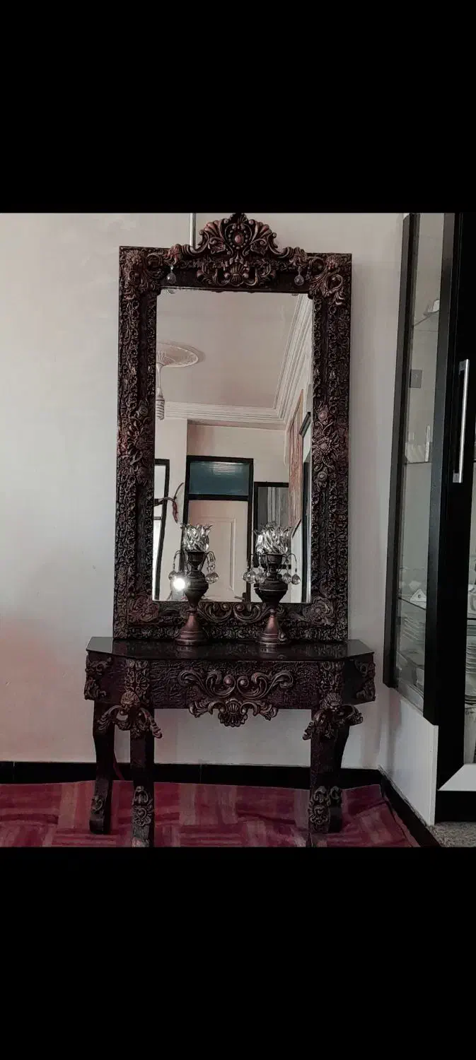 آینه کنسول اصل وبزرگ|بوفه، ویترین، کنسول|نقده, |دیوار