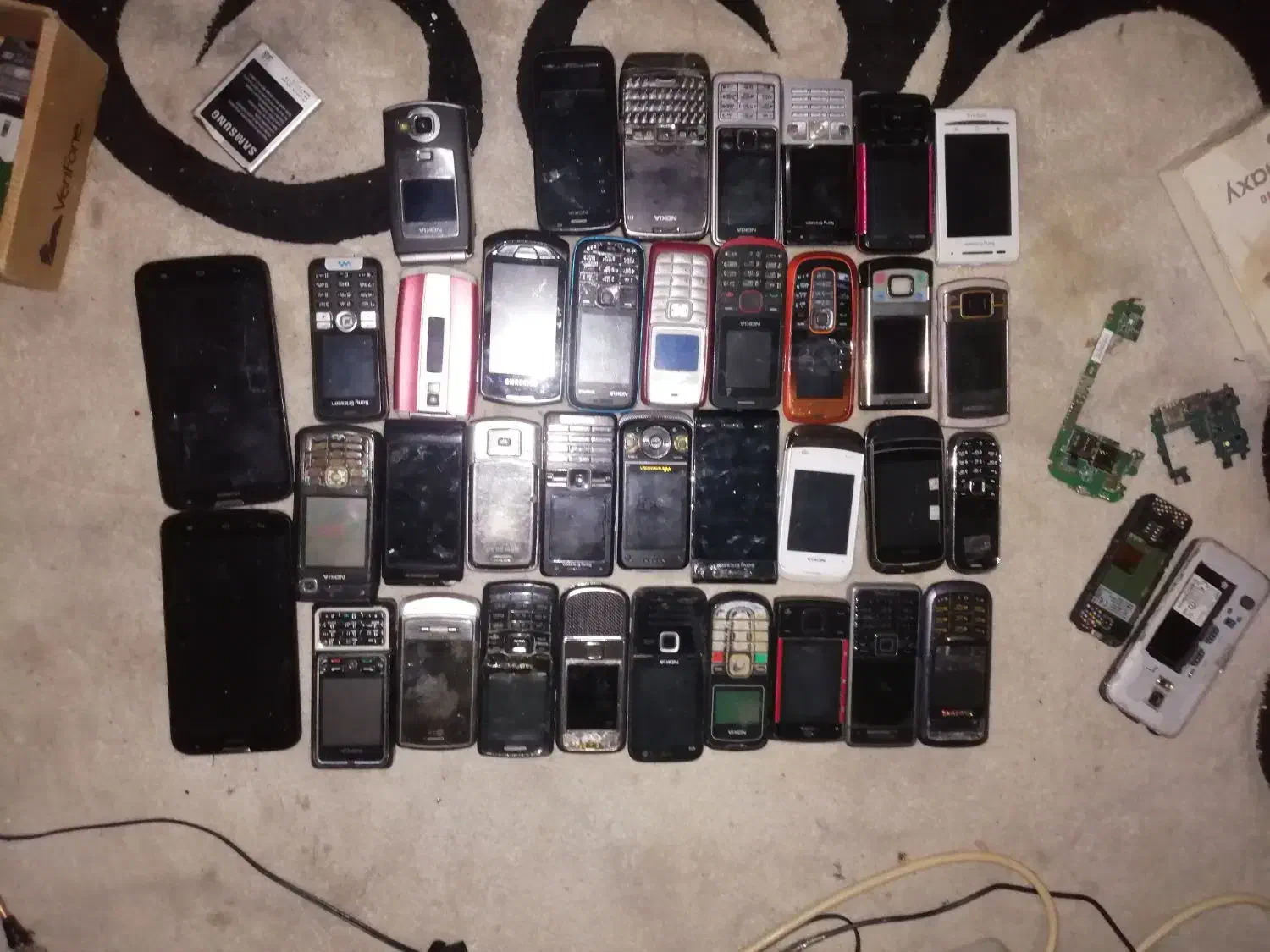 گوشی اصلی مختلف|موبایل|رودهن, |دیوار