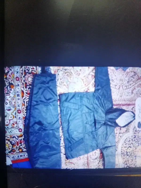 لباس بادگیر|لباس|قم, وادی السلام|دیوار