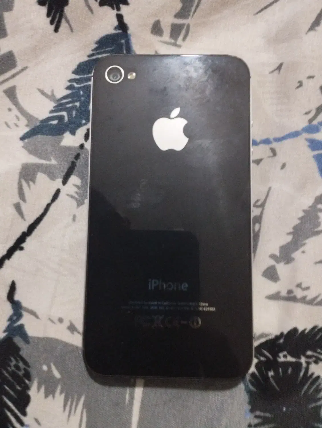 گوشی آیفون 4در حد نو|موبایل|مشهد, شهرک شیرین|دیوار